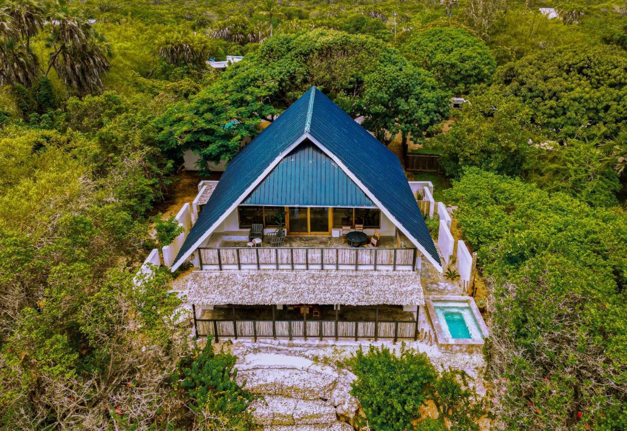 The Overhang Dar es Salaam Exterior foto